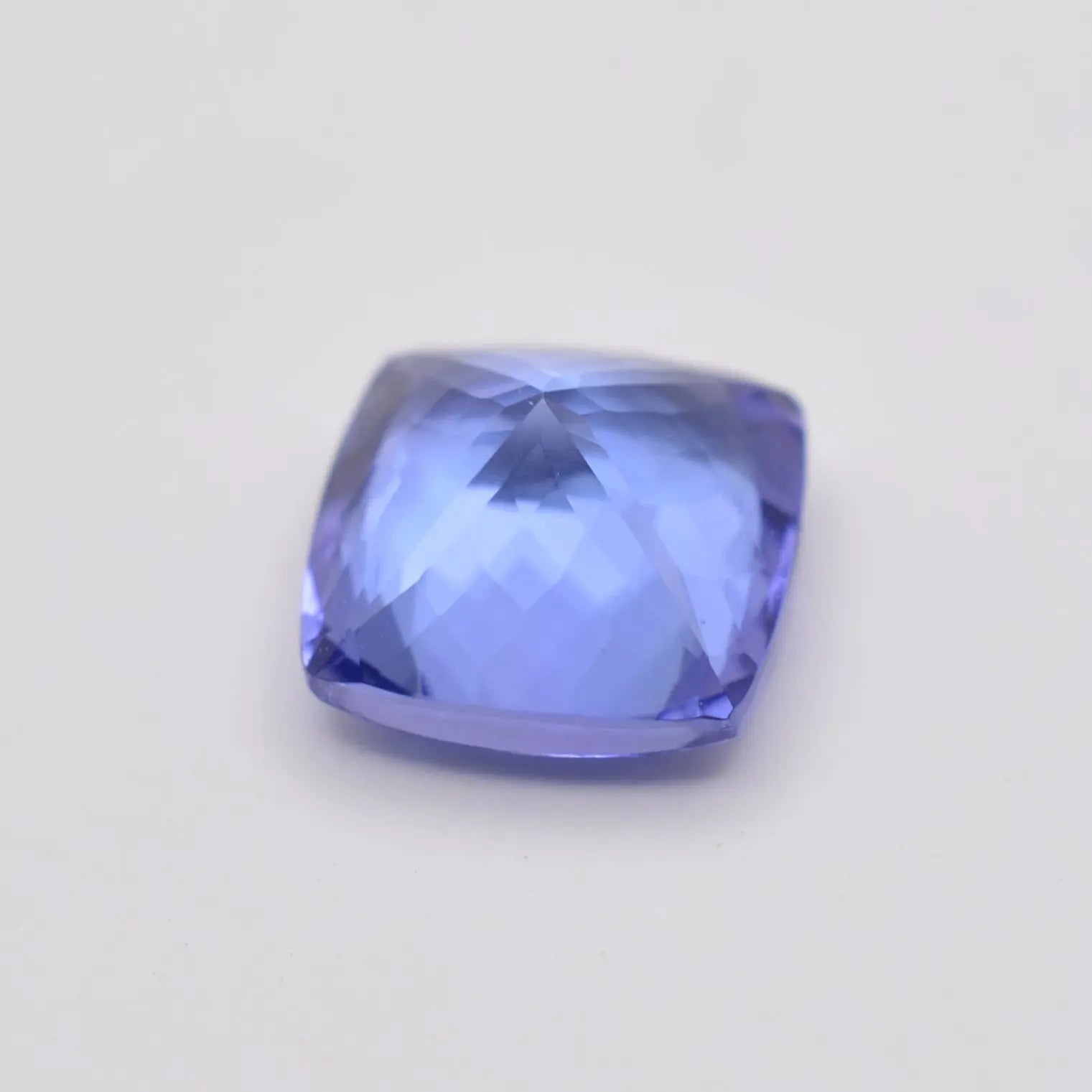 Pierre taillée Tanzanite Coussin Carré 2,84ct