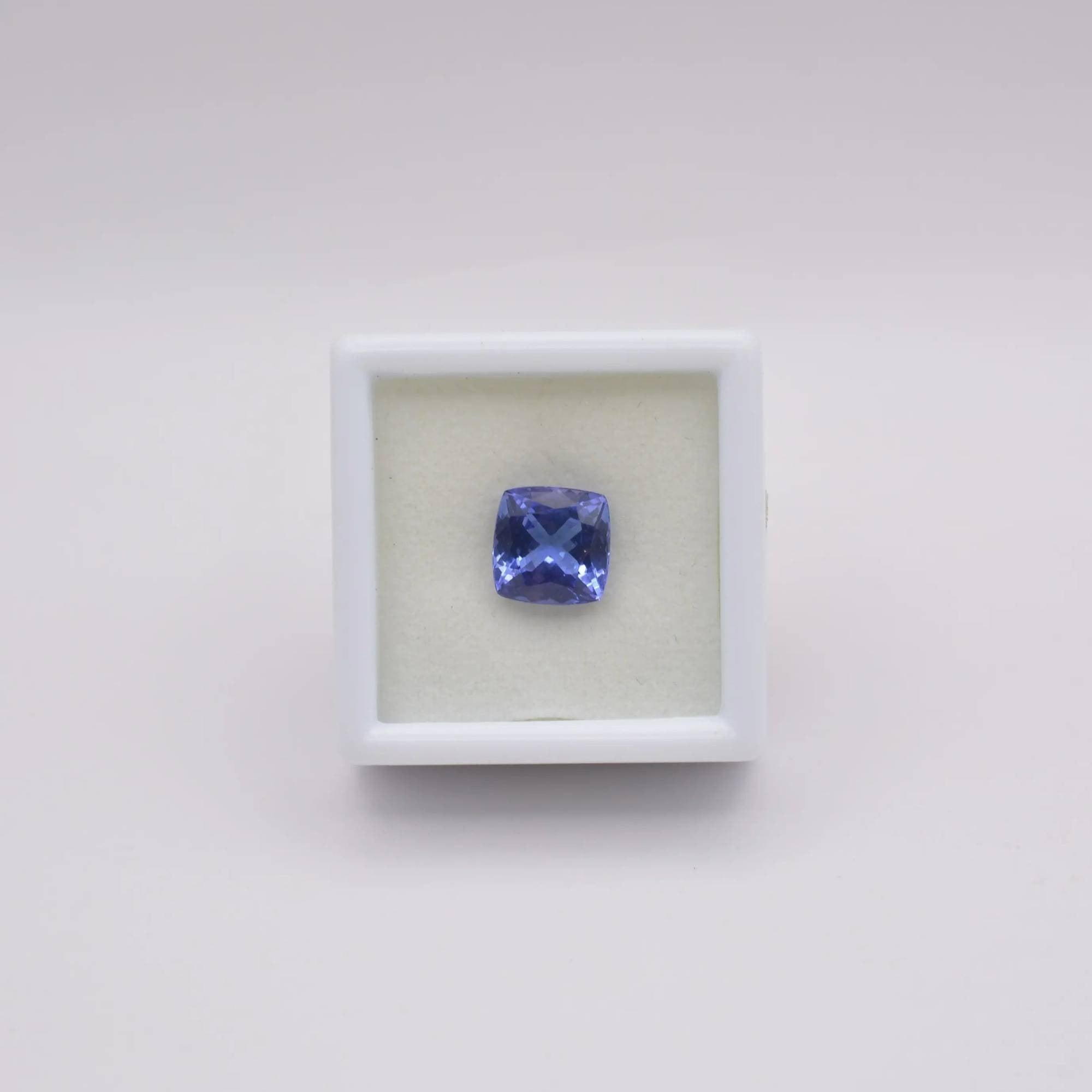 Pierre taillée Tanzanite Coussin Carré 2,84ct