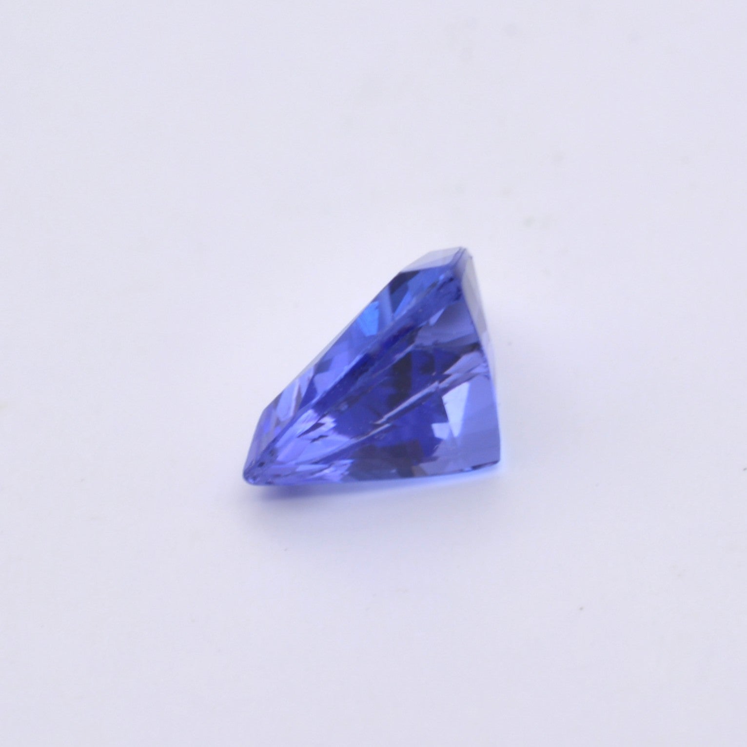 Pierre taillée Tanzanite Trillion 1,30ct