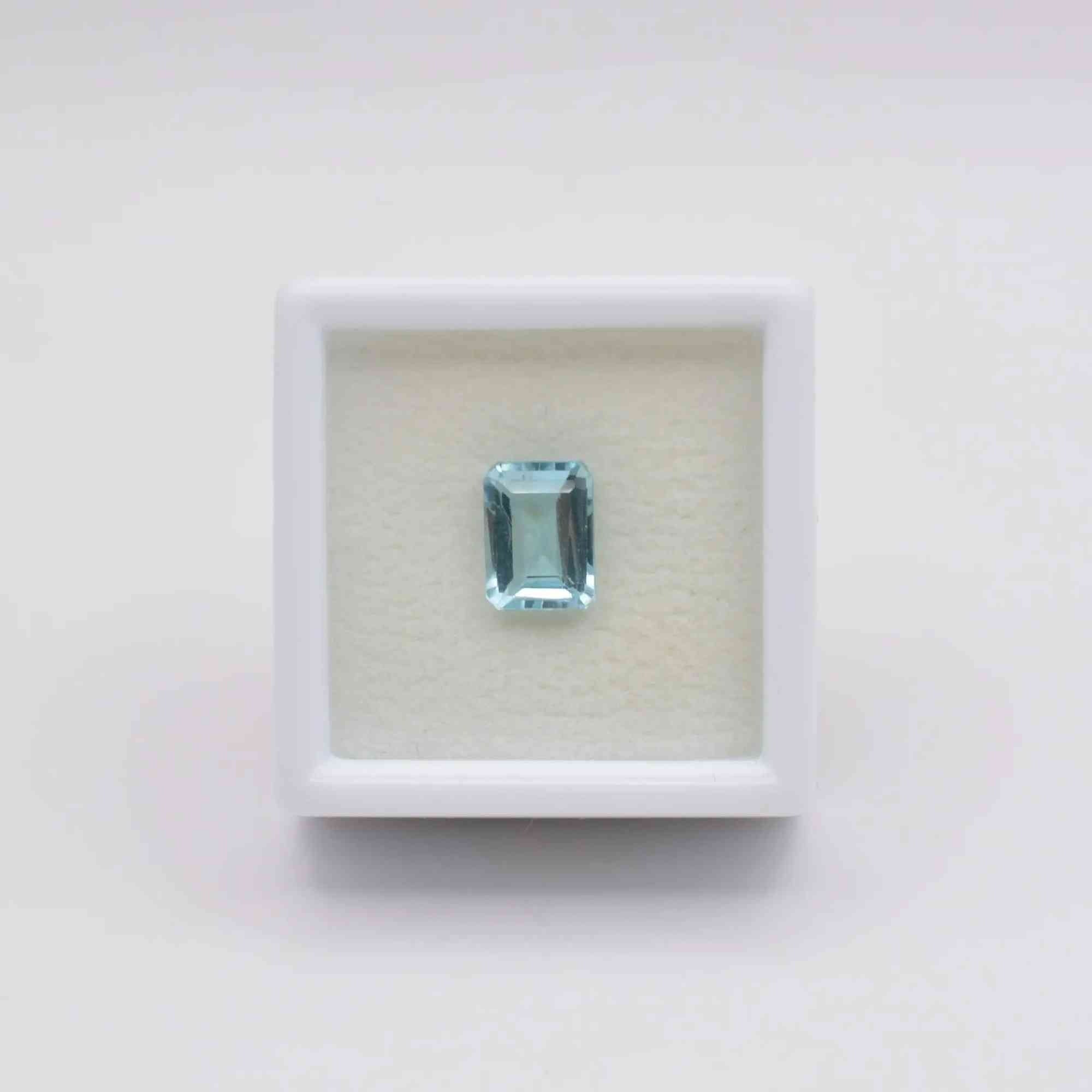 Topaze Rectangle 1,99ct - pierre précieuse - gemme