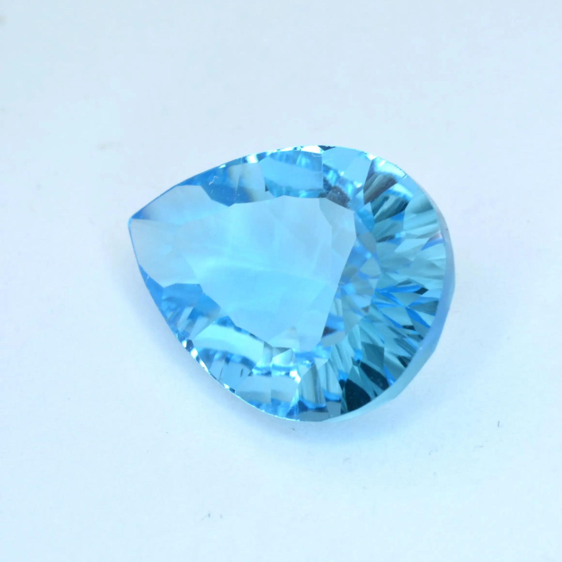 Topaze Bleue Poire 6,63 ct - 