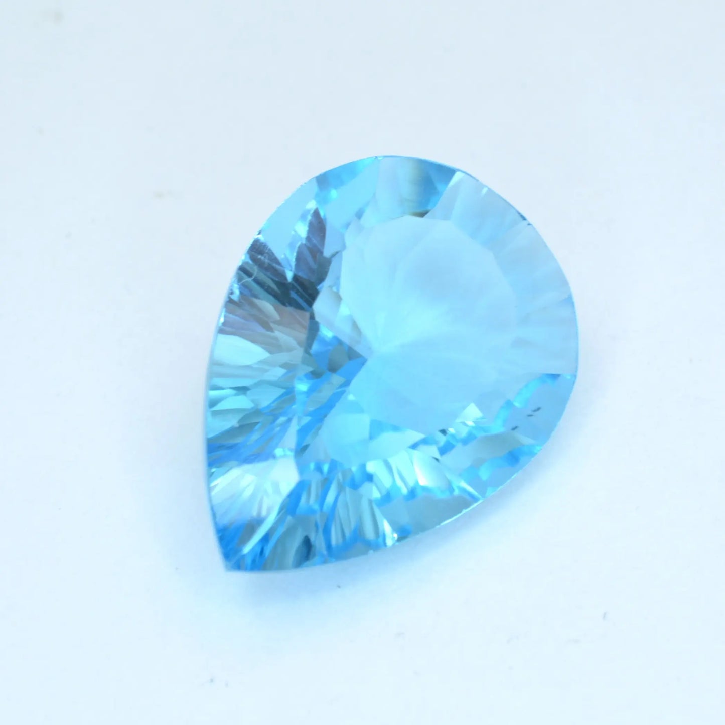 Topaze Bleue Poire 6,63 ct - 