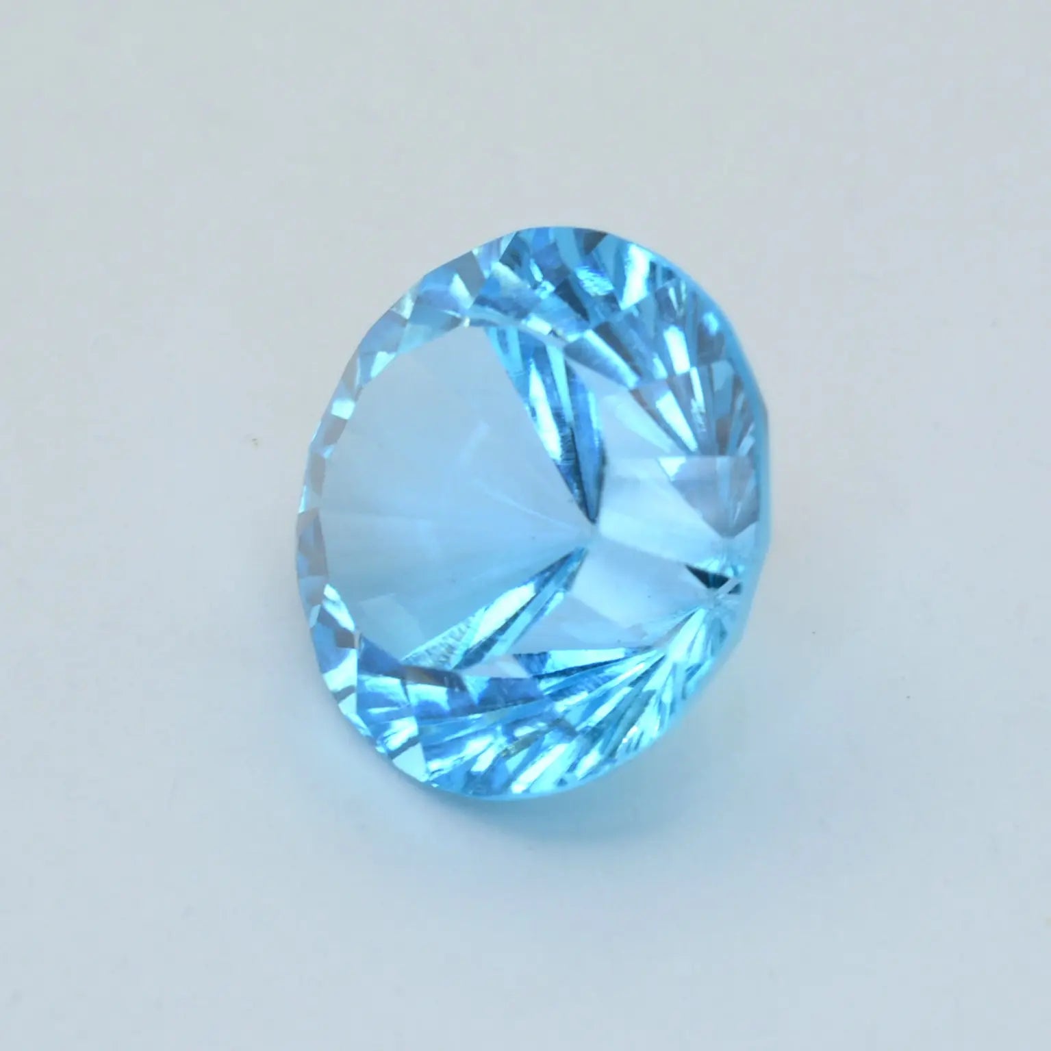 Topaze Bleue Ronde 7,61ct - 