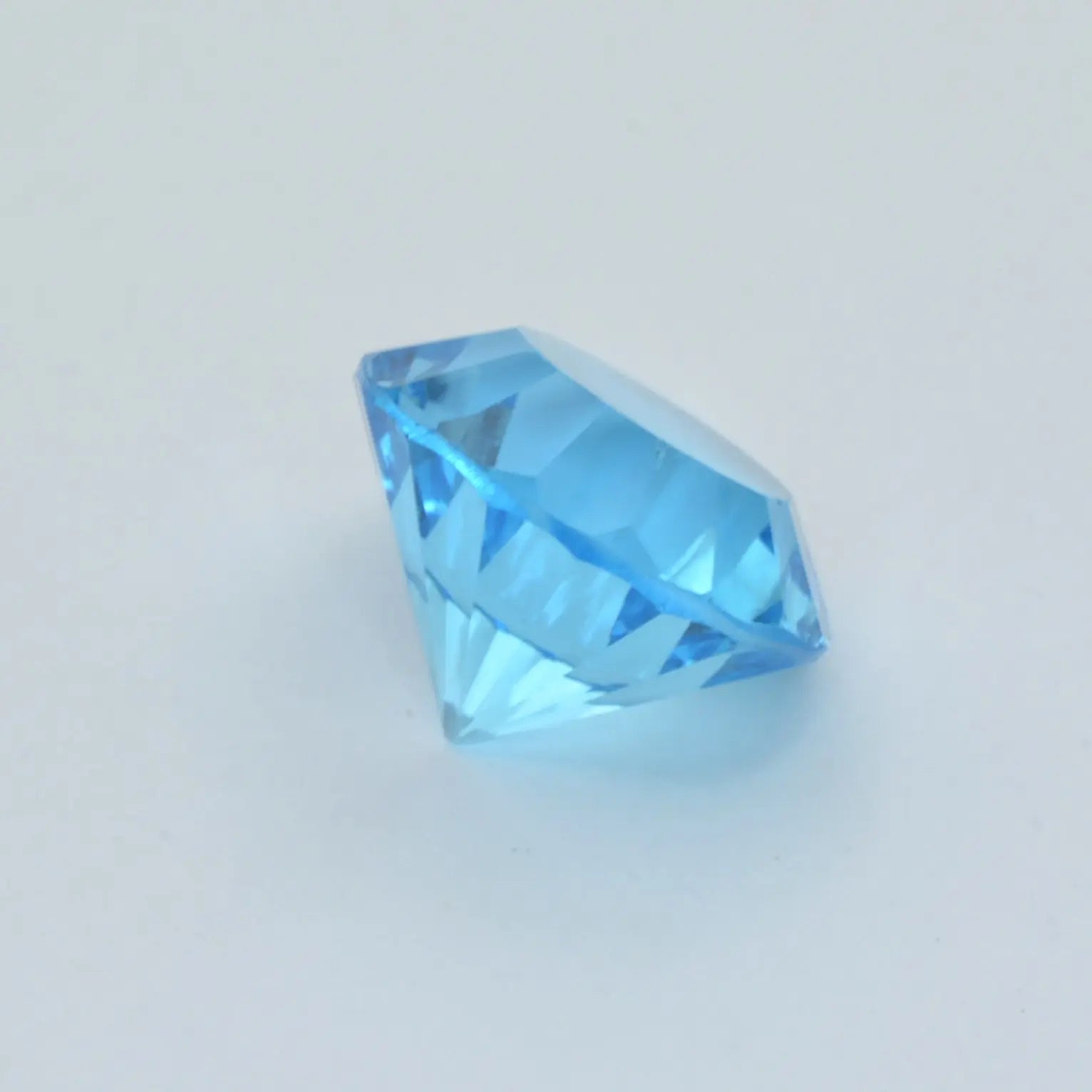 Topaze Bleue Ronde 7,61ct - 