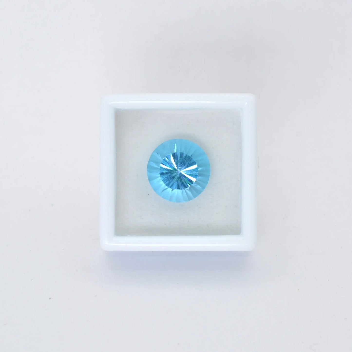 Topaze Bleue Ronde 7,61ct - 