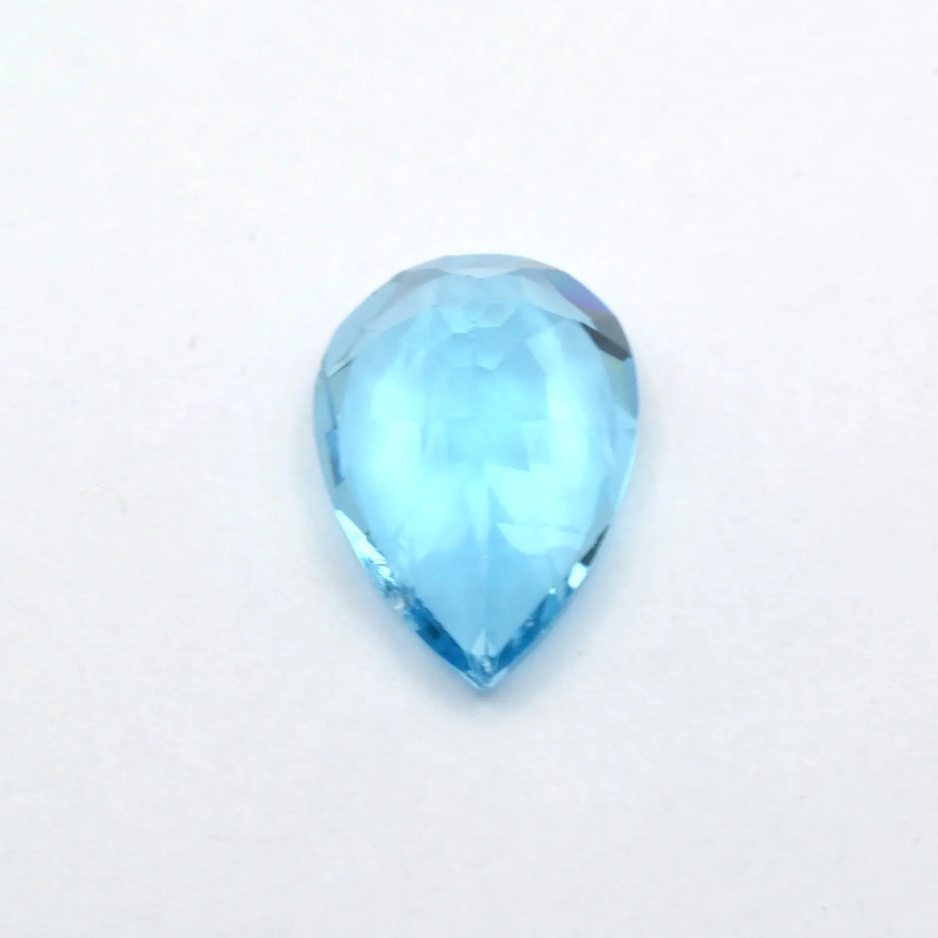 Topaze Bleue Poire 3,35ct