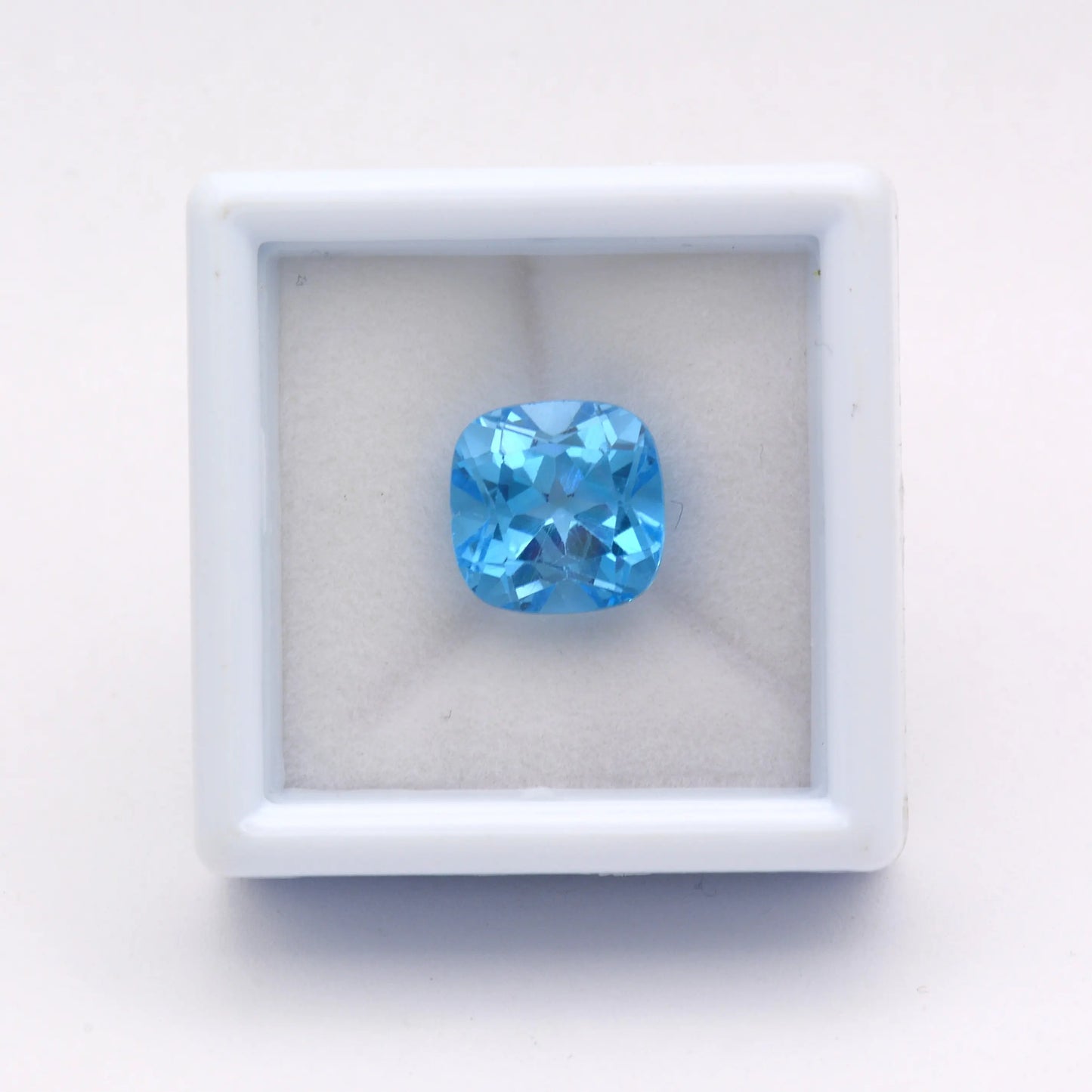 Topaze Bleue Coussin 4,29 ct