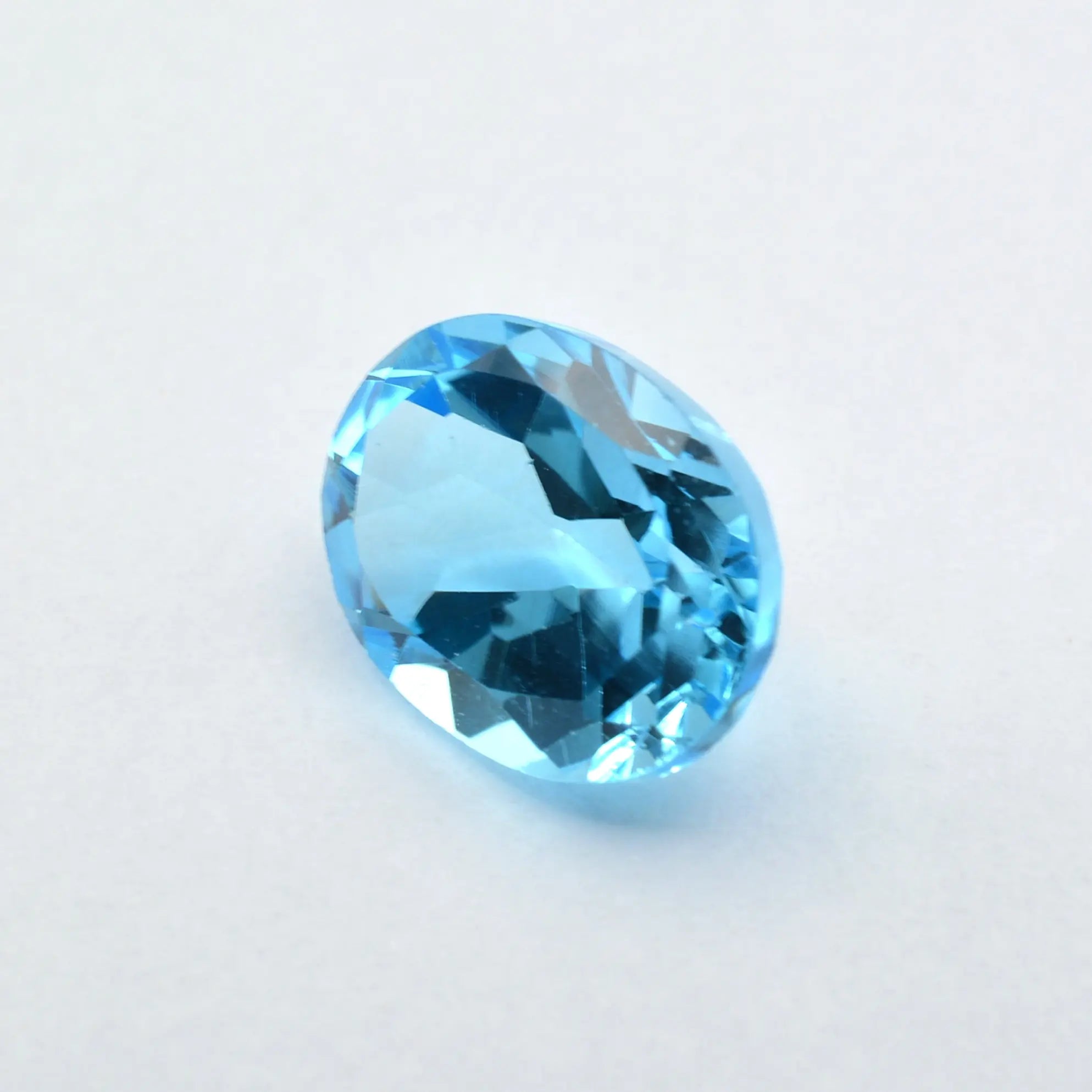 Topaze Bleue Ovale 2,44 ct - 