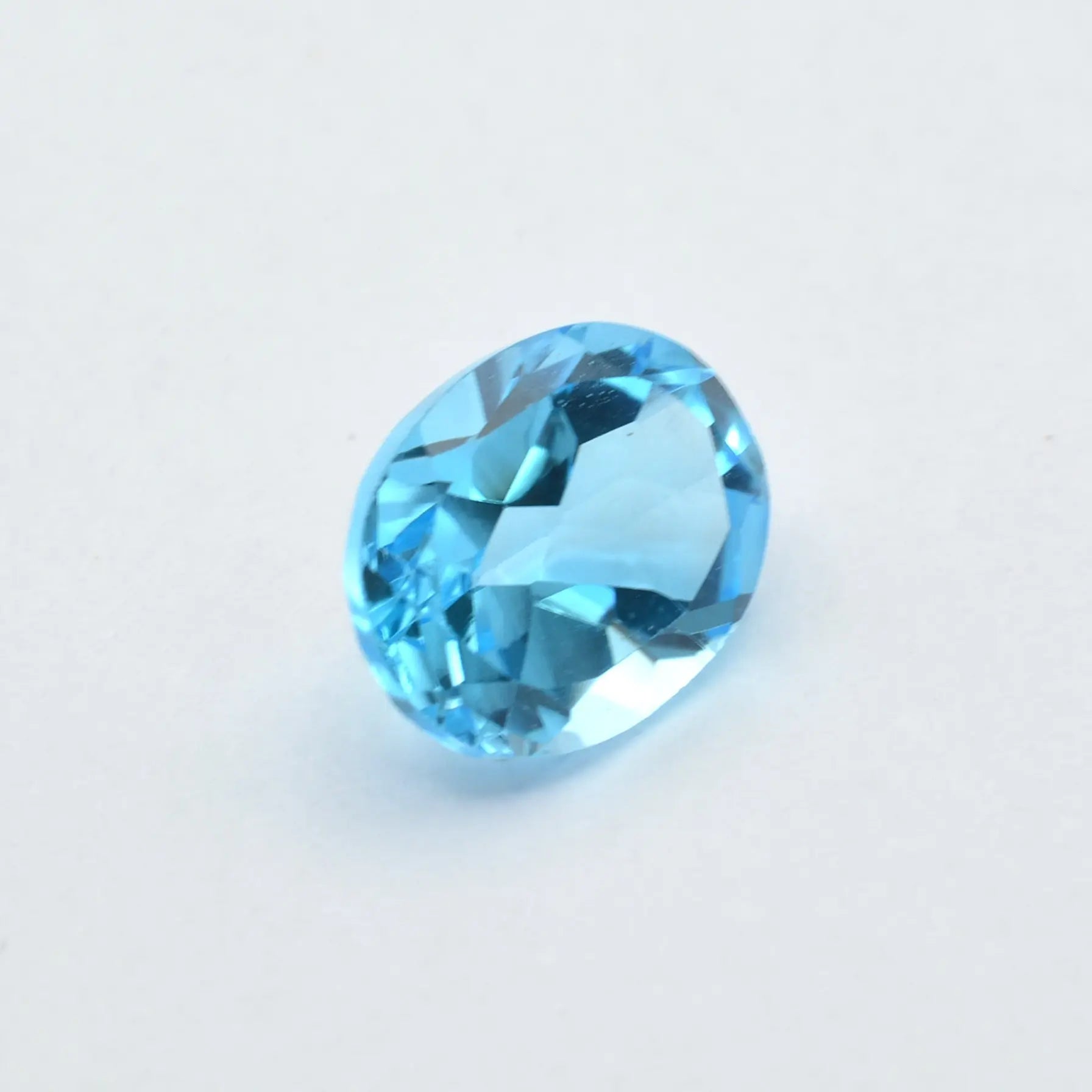 Topaze Bleue Ovale 2,44 ct - 