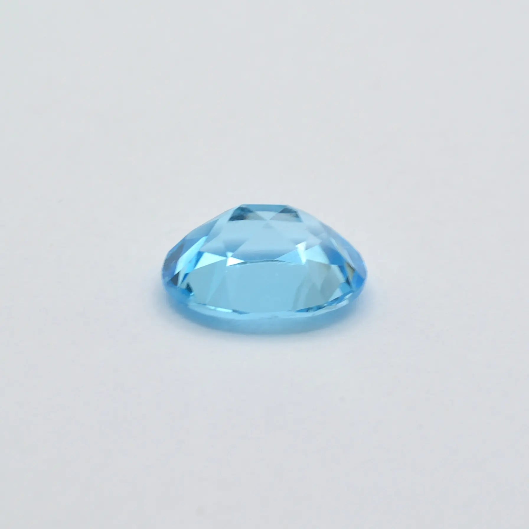 Topaze Bleue Ovale 2,11 ct - 