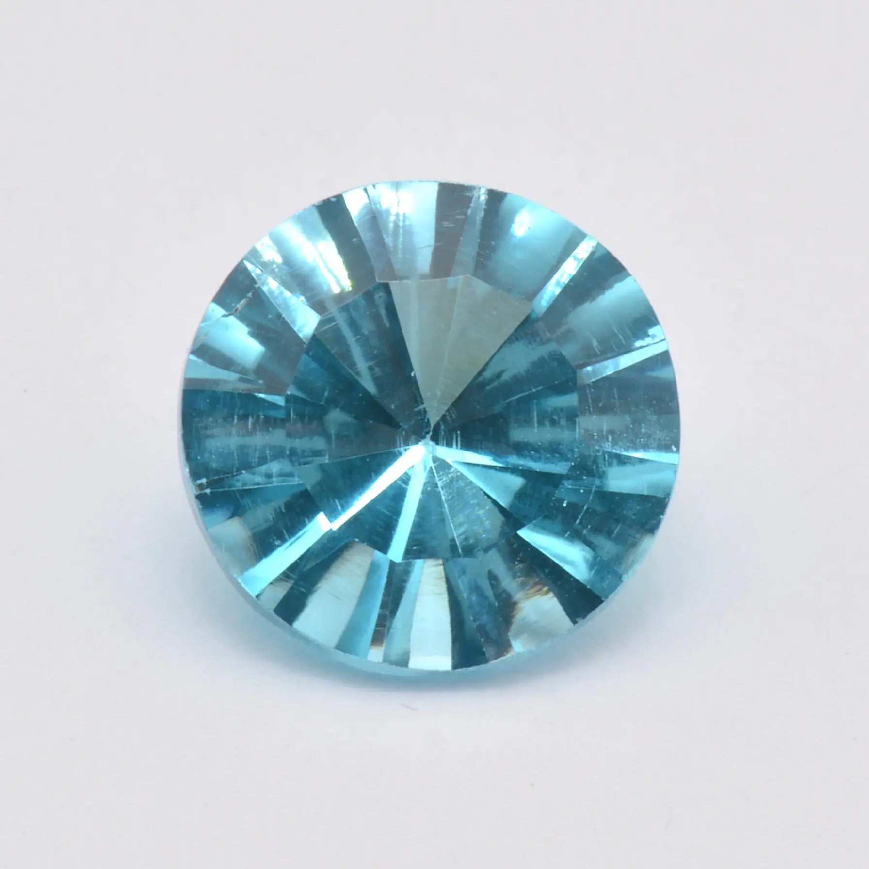Pierre taillée Topaze Bleue Ronde 3,67 ct 