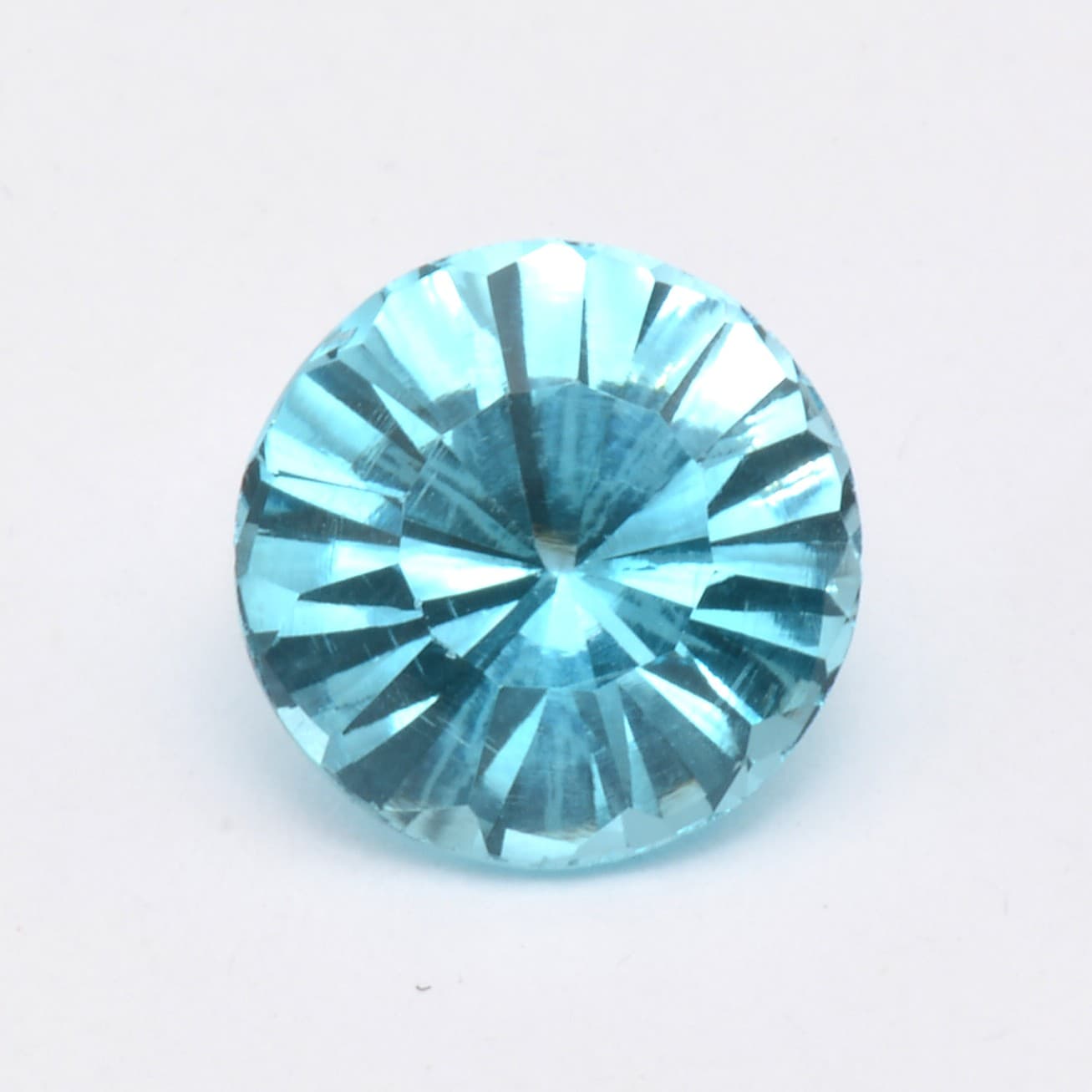 Pierre taillée Topaze Bleue Ronde 3,90 ct 