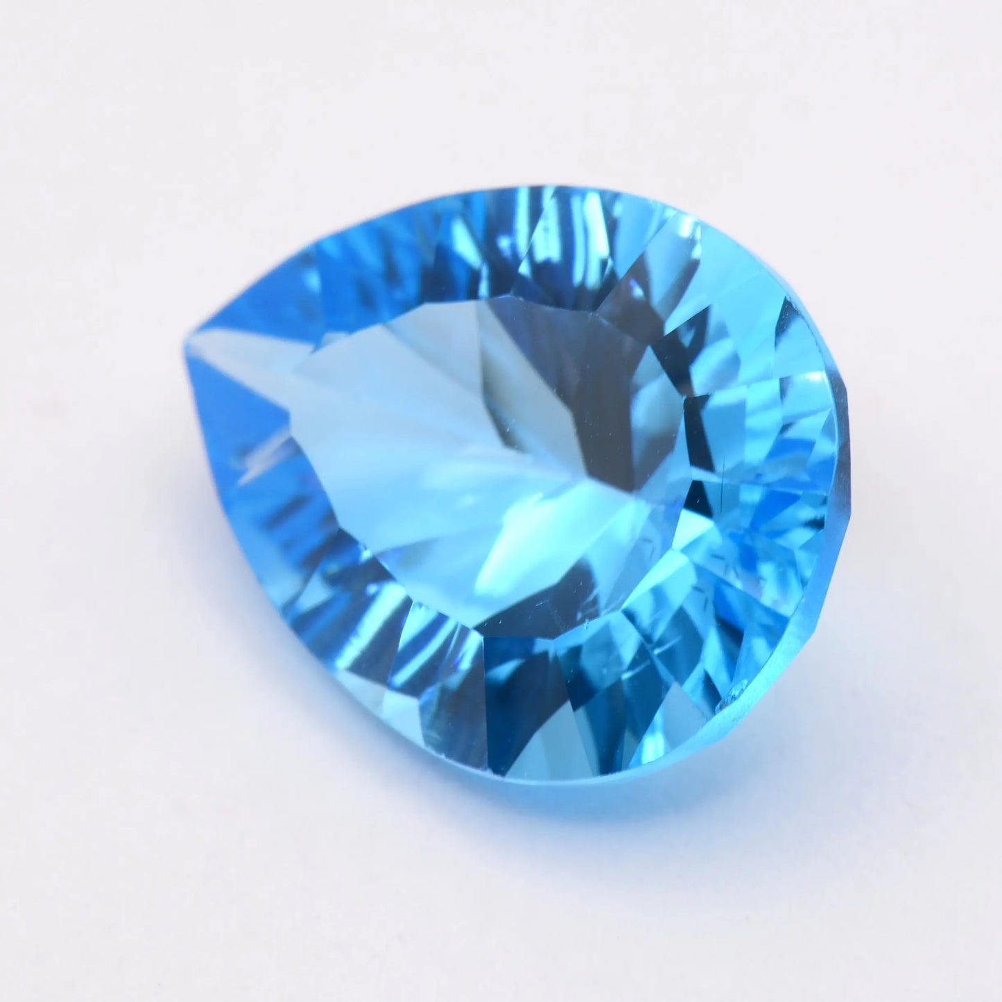 Topaze Bleue Poire 8,83 ct
