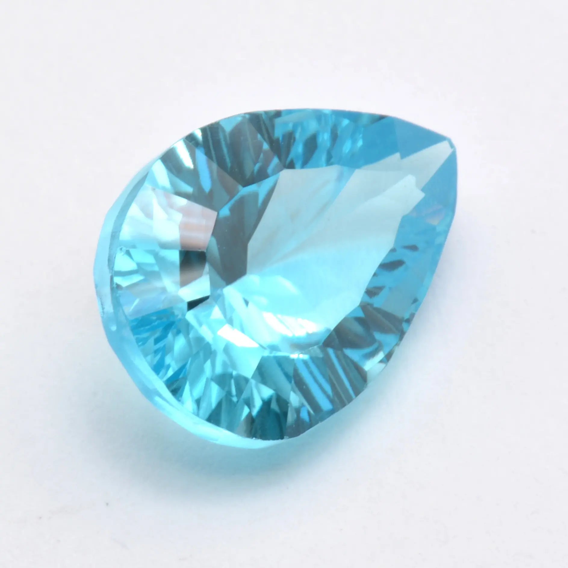Topaze Bleu Suisse Poire 7,54ct