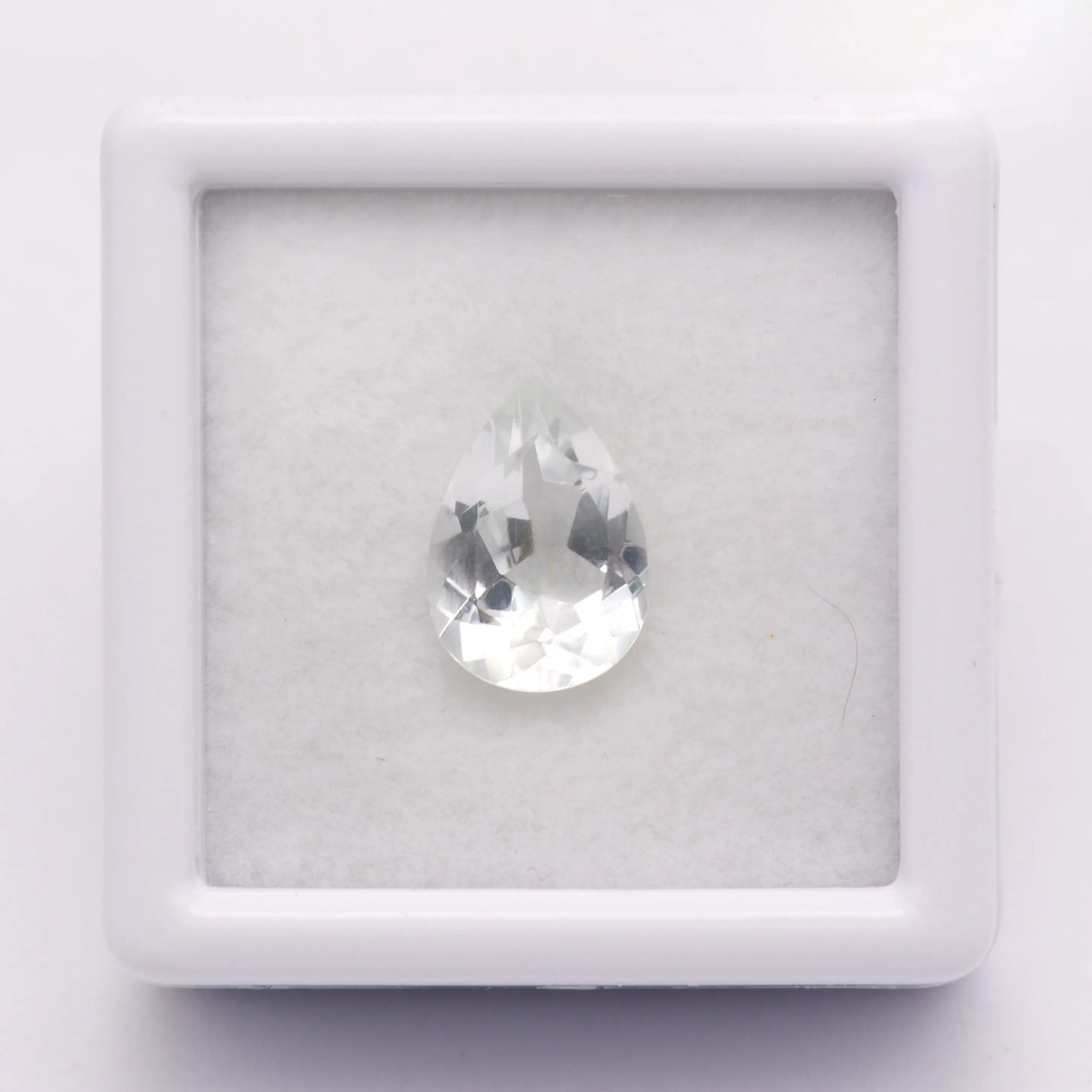 Topaze Incolore Poire 2,27 ct