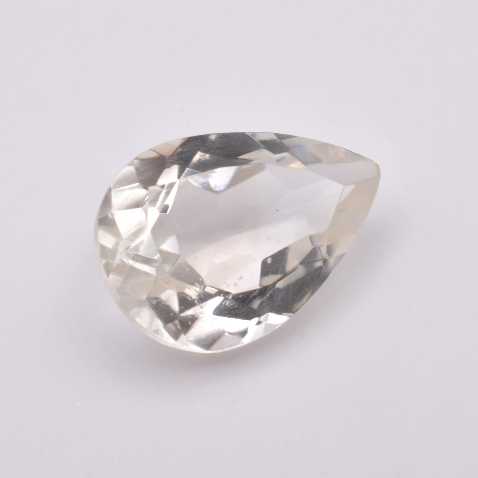 Topaze incolore Poire 4,68ct