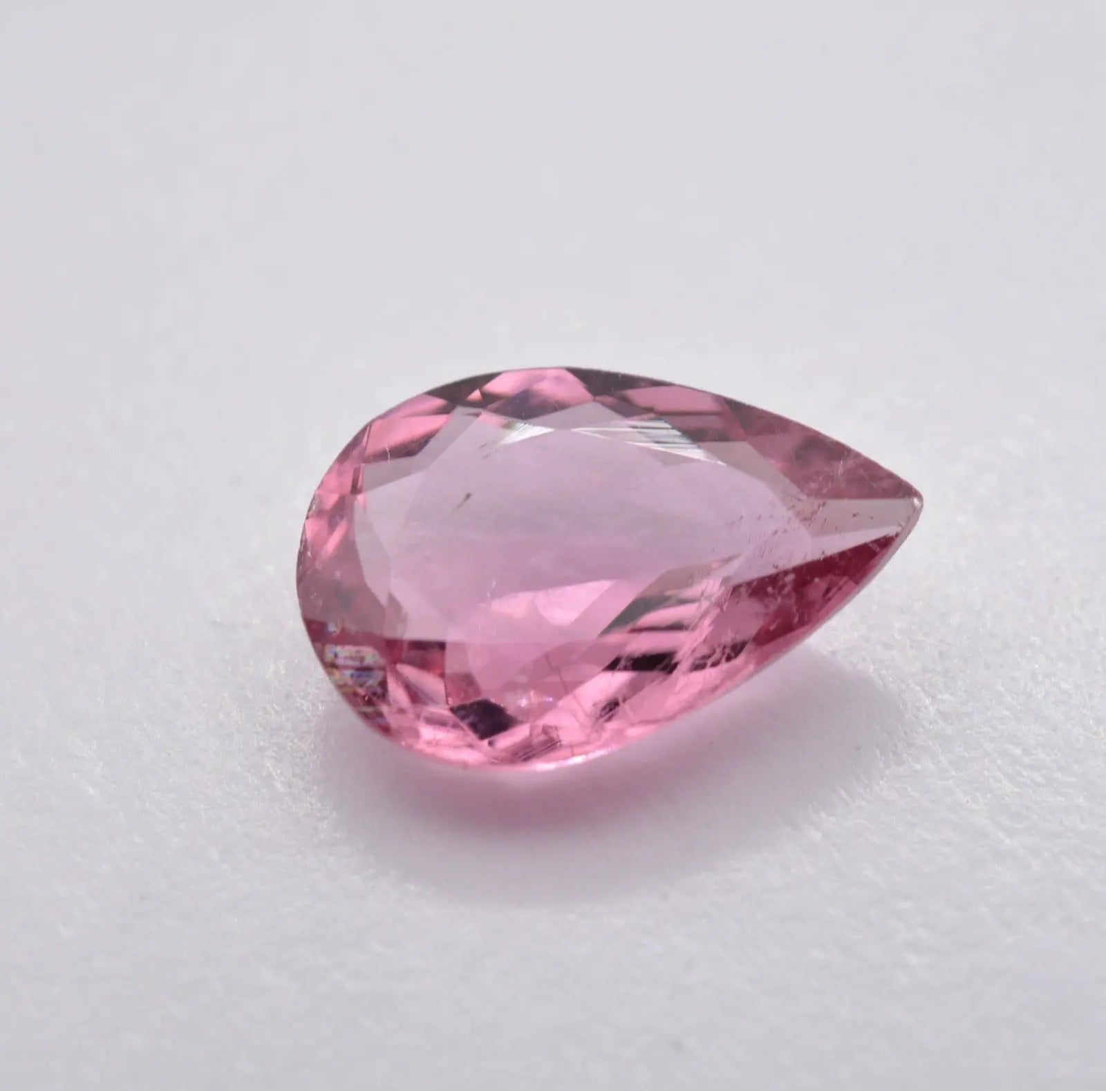 Pierre taillée Tourmaline Rose Poire 2,38ct 