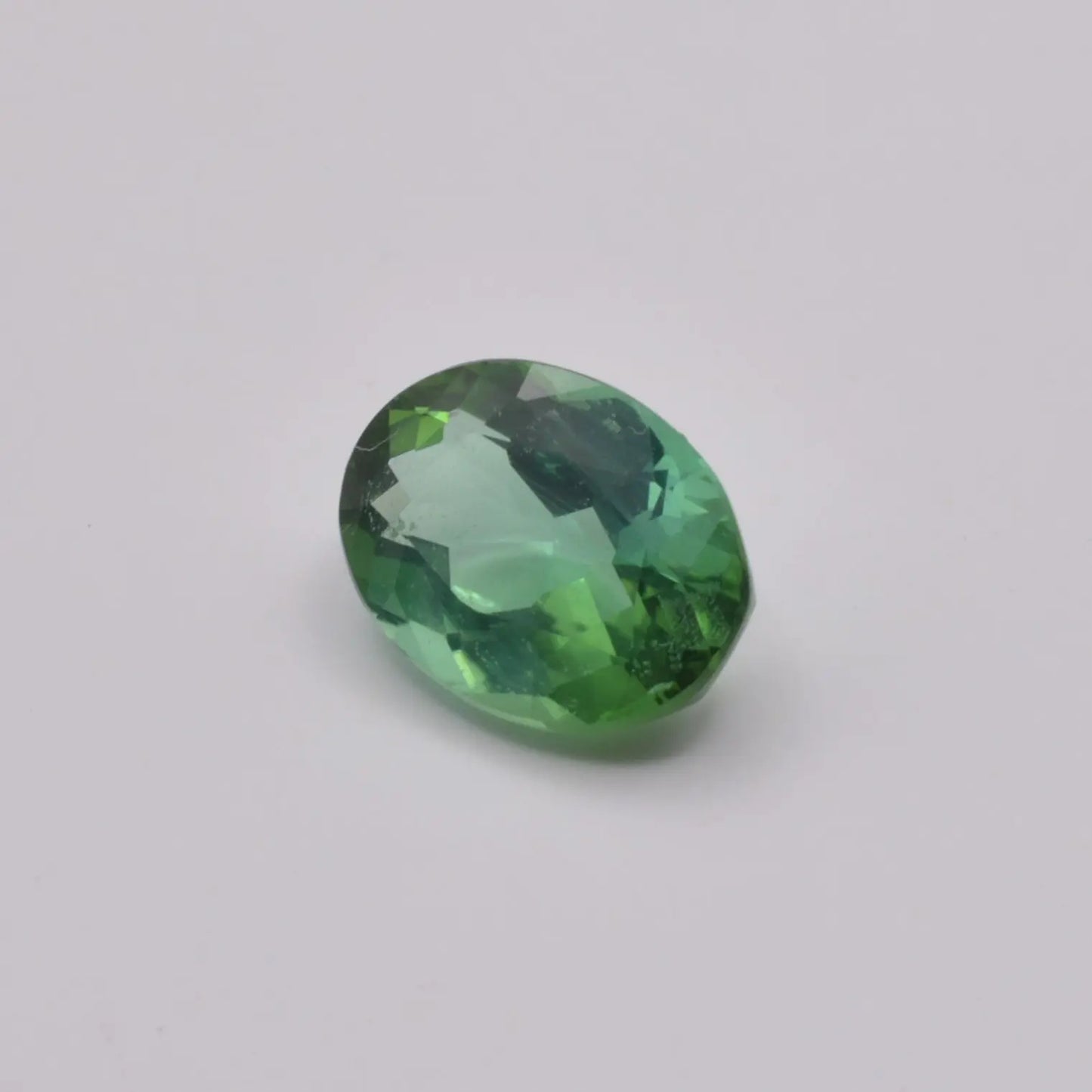 Tourmaline Verte Ovale 1,79ct - pierre précieuse - gemme