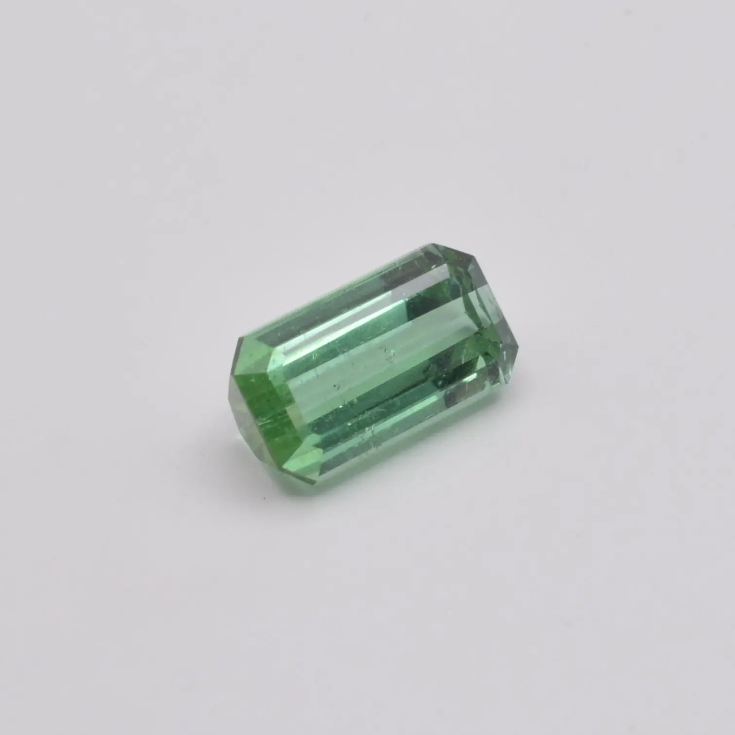 Pierre taillée Tourmaline Verte Rectangle 1,97ct 