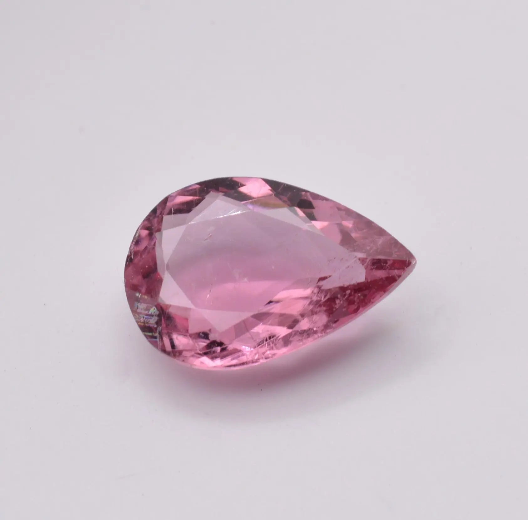 Pierre taillée Tourmaline Rose Poire 2,38ct 