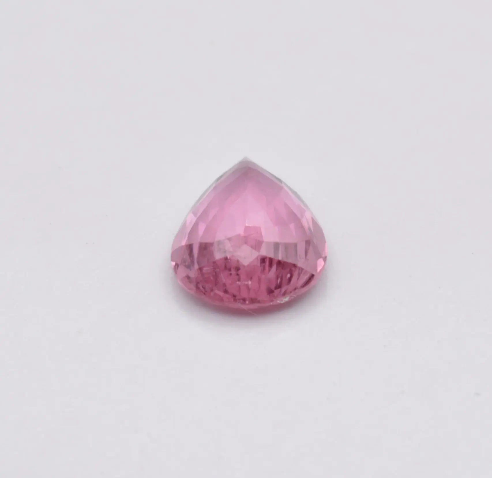 Pierre taillée Tourmaline Rose Poire 2,38ct 