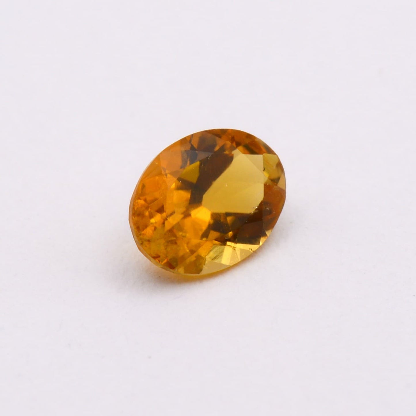 Tourmaline jaune ovale 0,71 ct