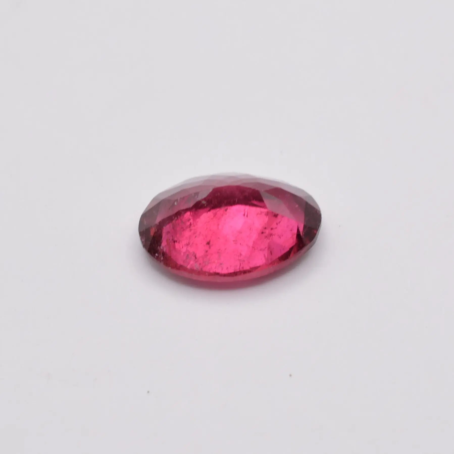Pierre taillée Tourmaline Rose Ovale1,22ct 