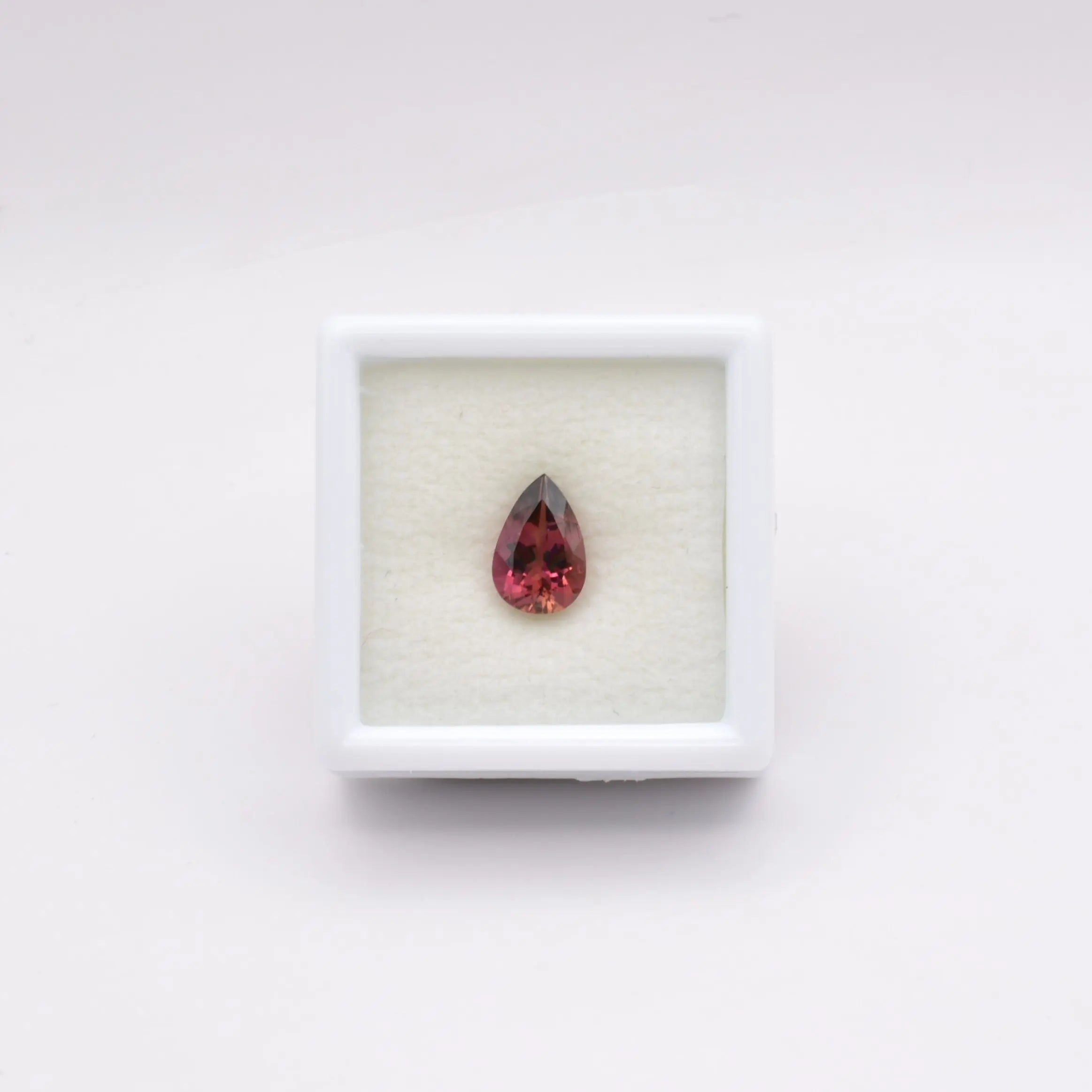 Pierre taillée Tourmaline Rose Poire 1,11ct 