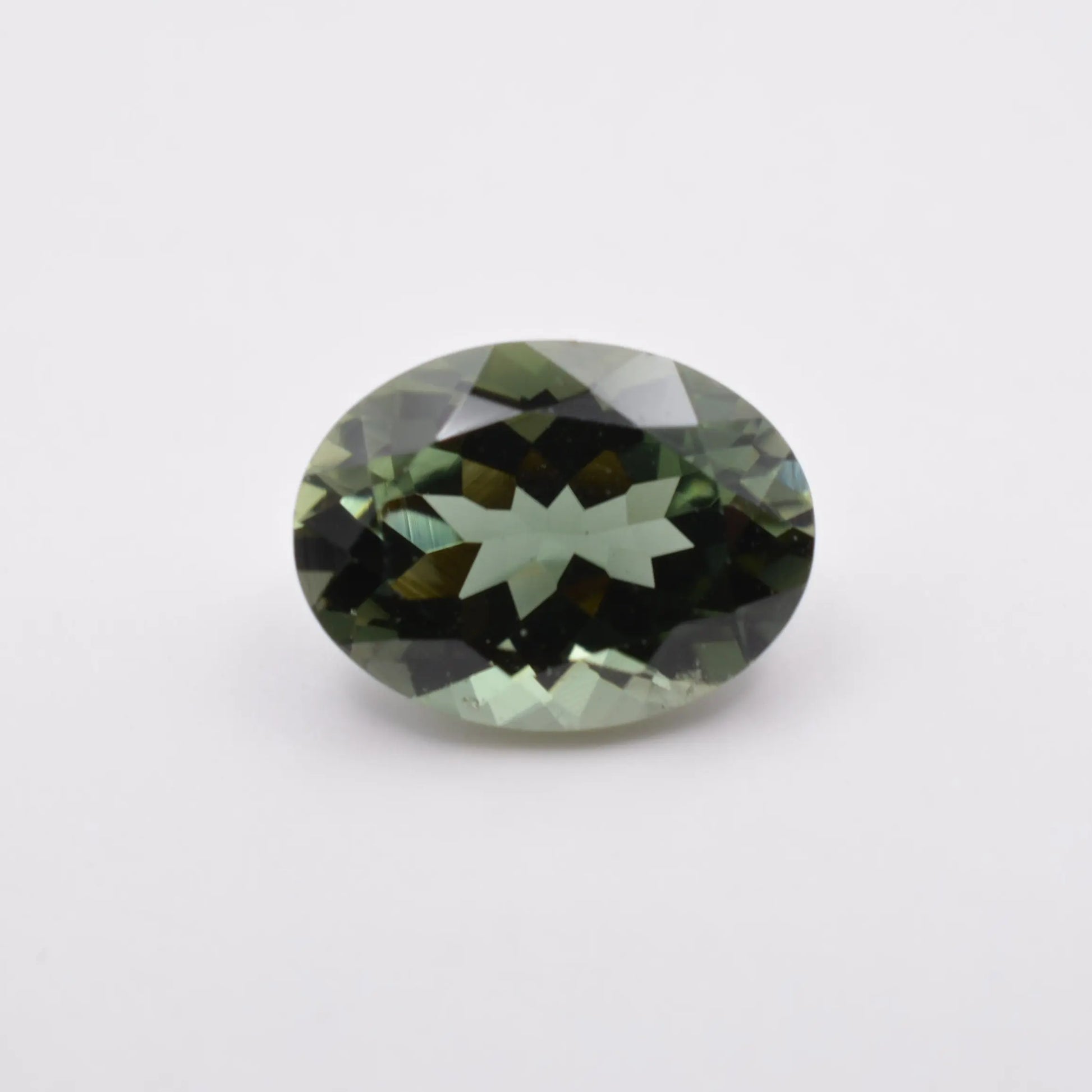 Tourmaline Verte Ovale 1,30ct - pierre précieuse - gemme