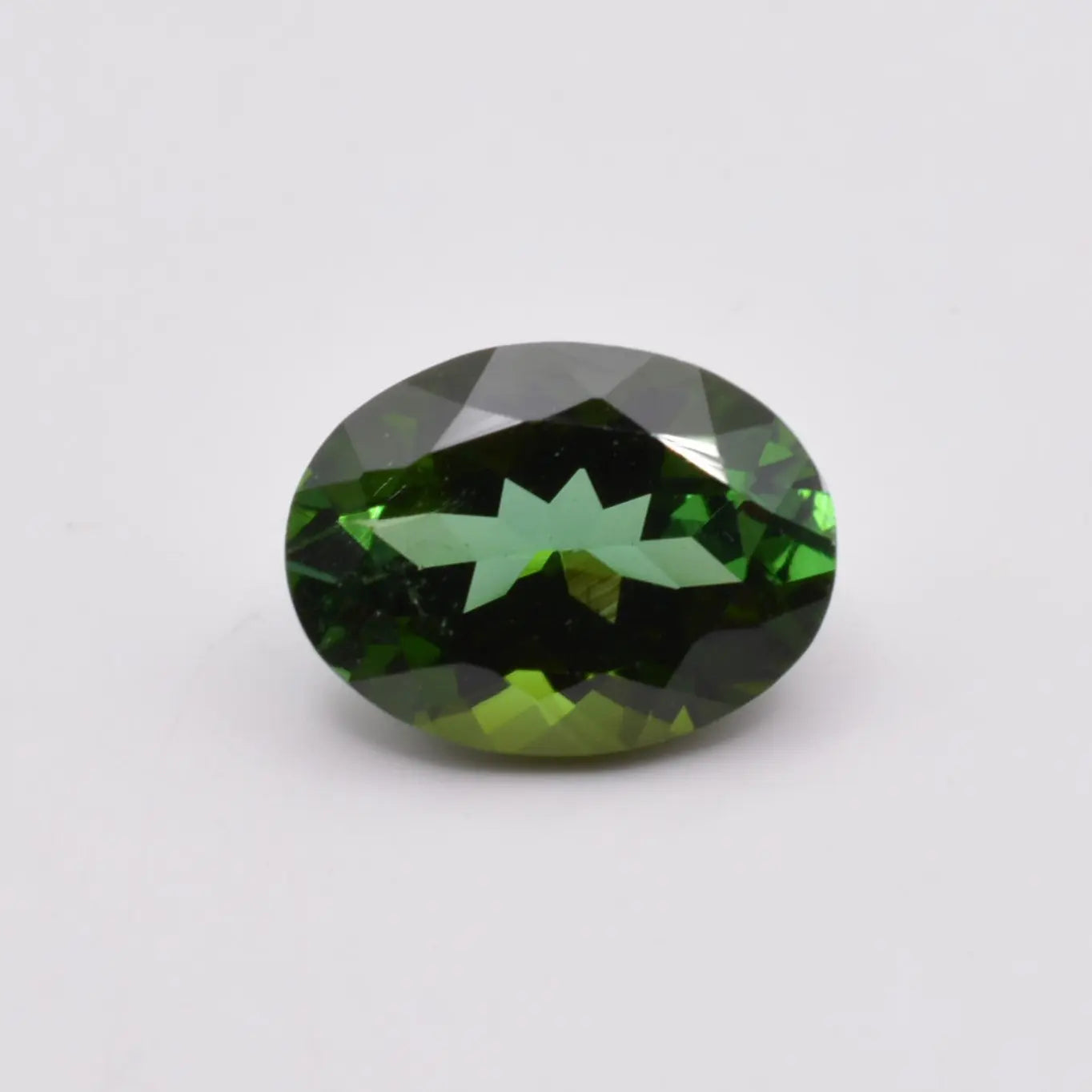 Pierre taillée Tourmaline Verte Ovale 1,26ct 