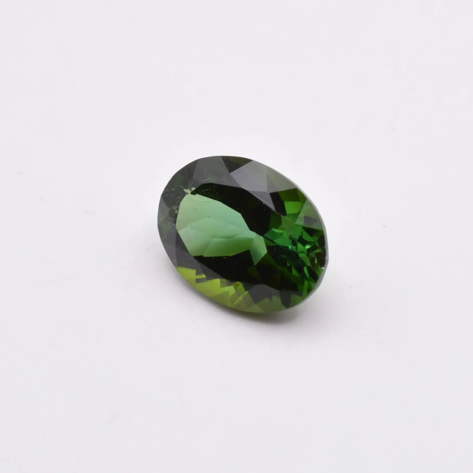 Pierre taillée Tourmaline Verte Ovale 1,26ct 