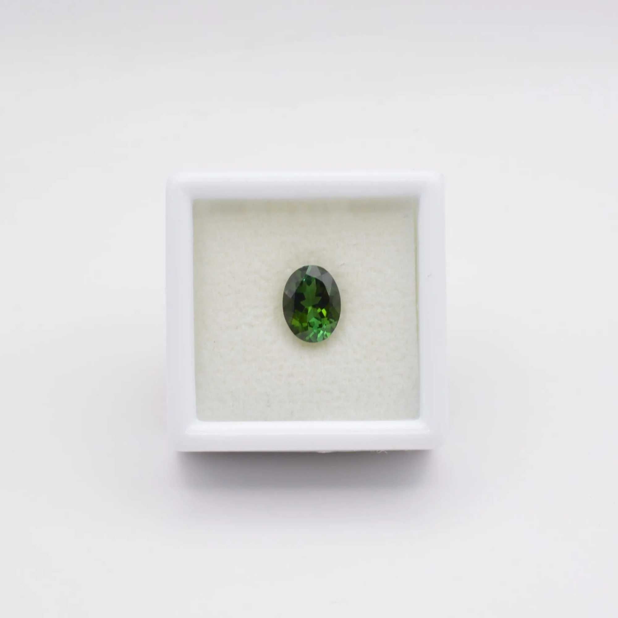 Pierre taillée Tourmaline Verte Ovale 1,26ct 
