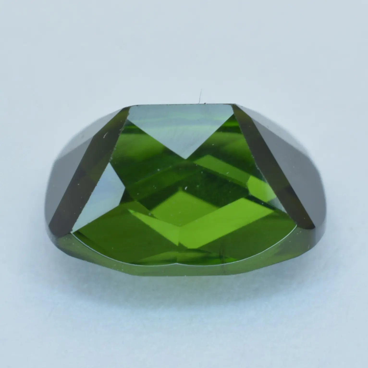 Pierre taillée Tourmaline Verte Coussin Rectangle 1,42ct 