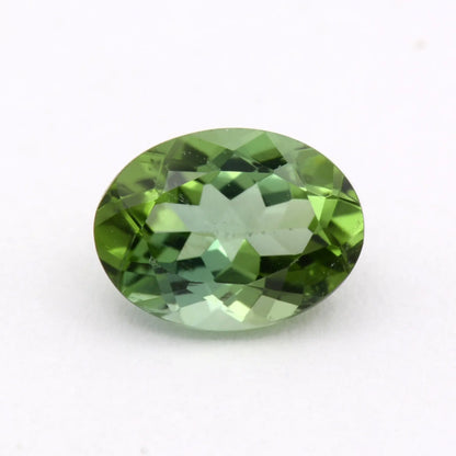 Tourmaline Verte Ovale 1,37 ct - pierre taillée