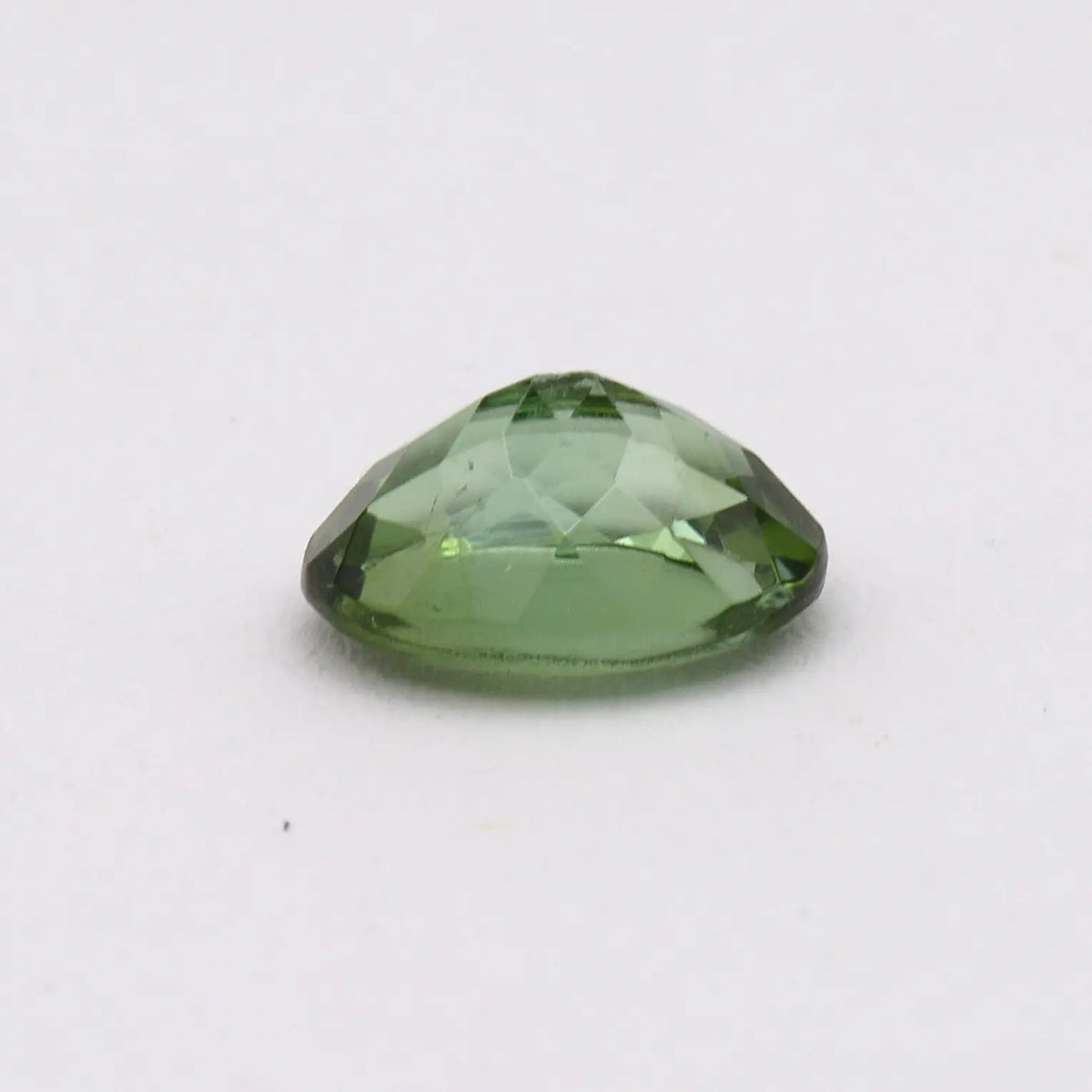 Tourmaline Verte Ovale 1,37 ct - pierre taillée