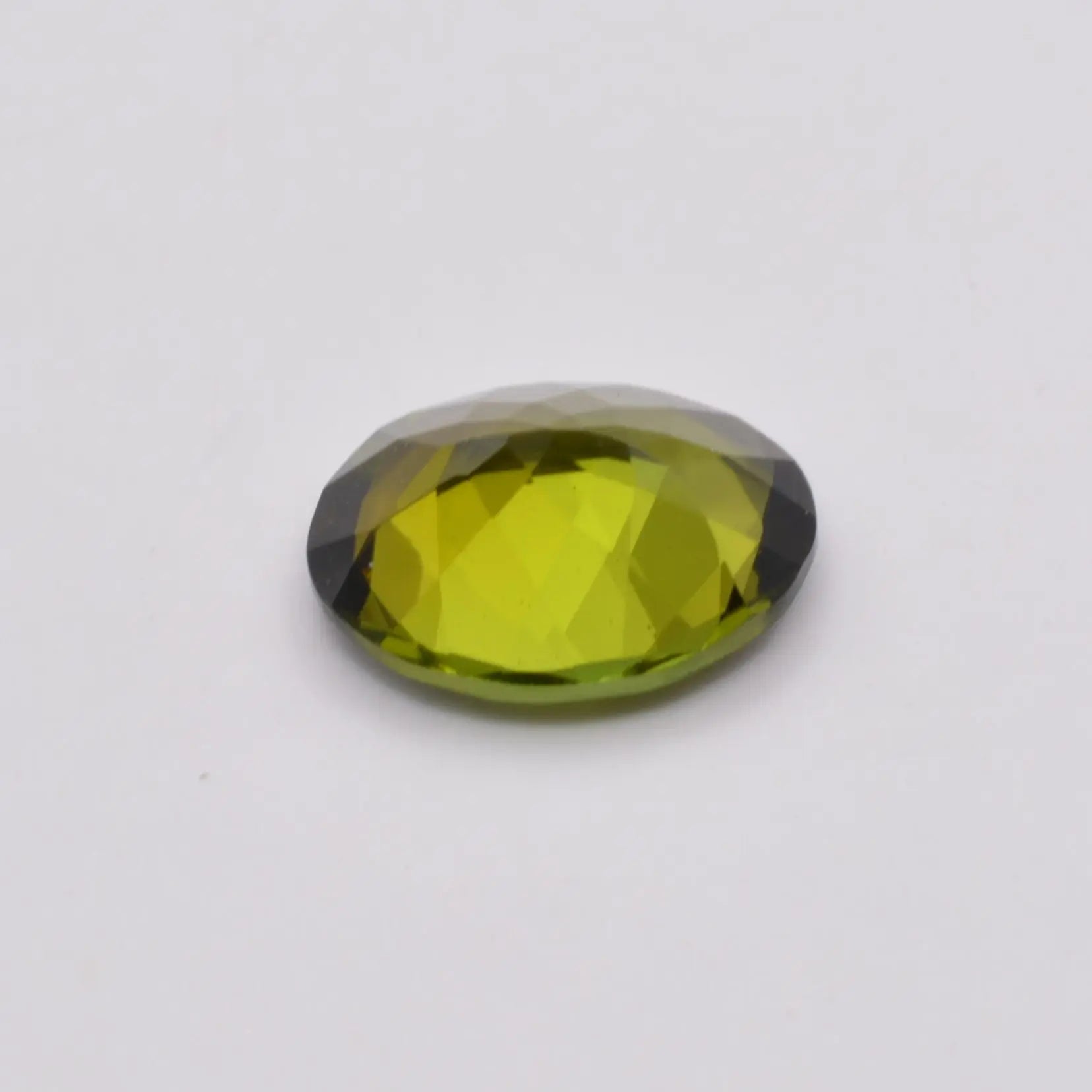 Pierre taillée Tourmaline Verte Ovale 1,07ct 