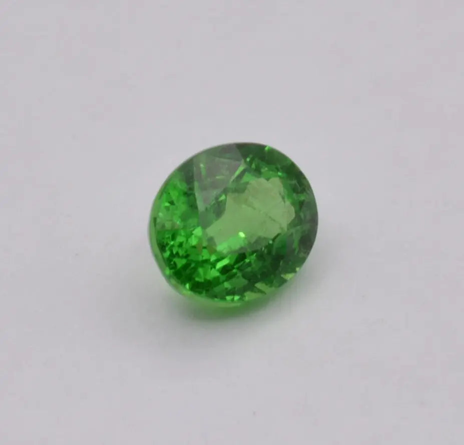 Pierre taillée Grenat Tsavorite Ovale Vert 0,69ct
