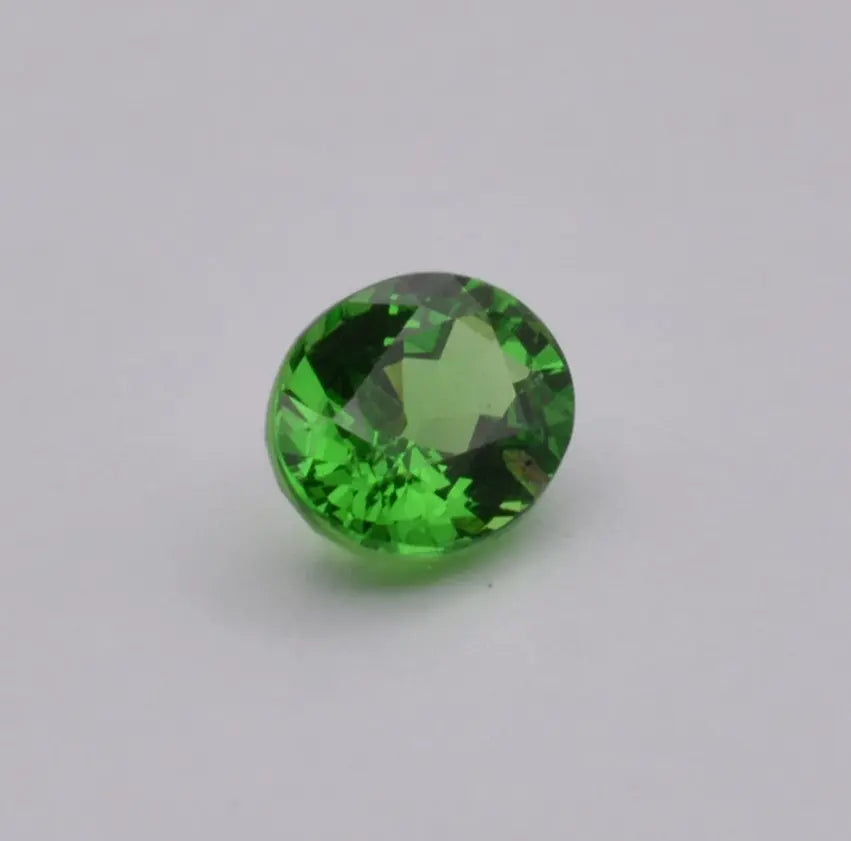 Pierre taillée Grenat Tsavorite Ovale Vert 0,62ct