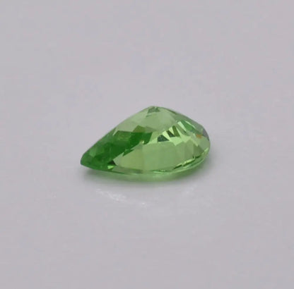 Grenat Tsavorite Poire Vert 0,57ct - pierre précieuse - gemme