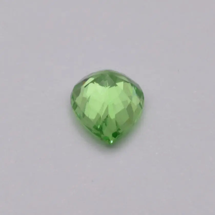 Grenat Tsavorite Poire Vert 0,57ct - pierre précieuse - gemme
