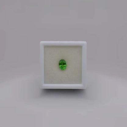 Grenat Tsavorite Ovale Vert 0,77ct - pierre précieuse - gemme