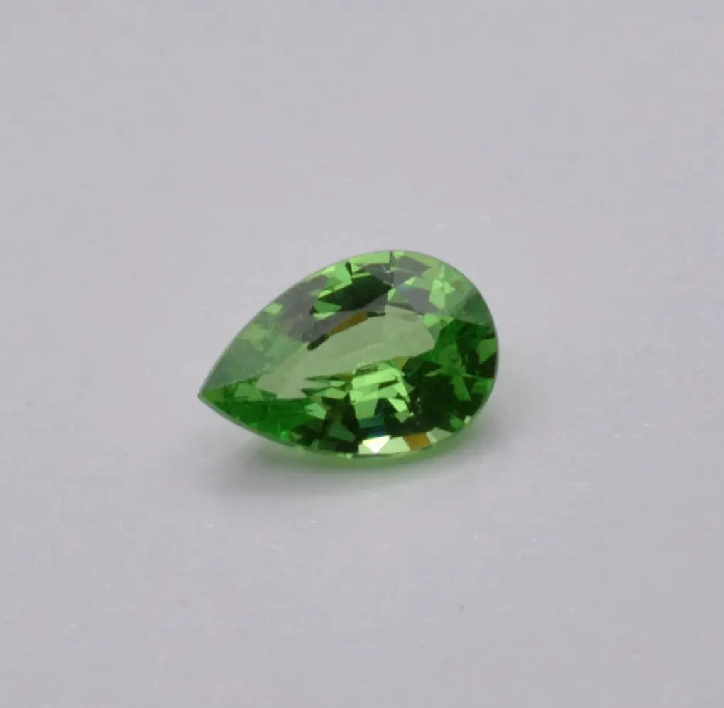 Grenat Tsavorite Poire Vert 0,60ct - pierre précieuse - gemme