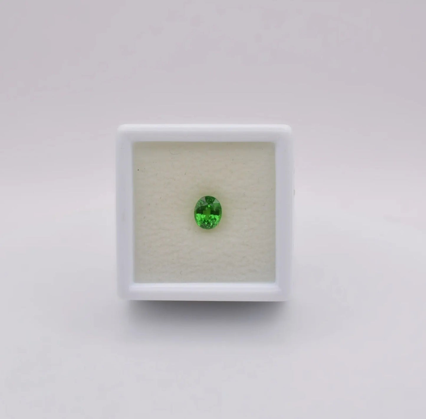 Grenat Tsavorite Ovale Vert 0,69ct - pierre précieuse - gemme
