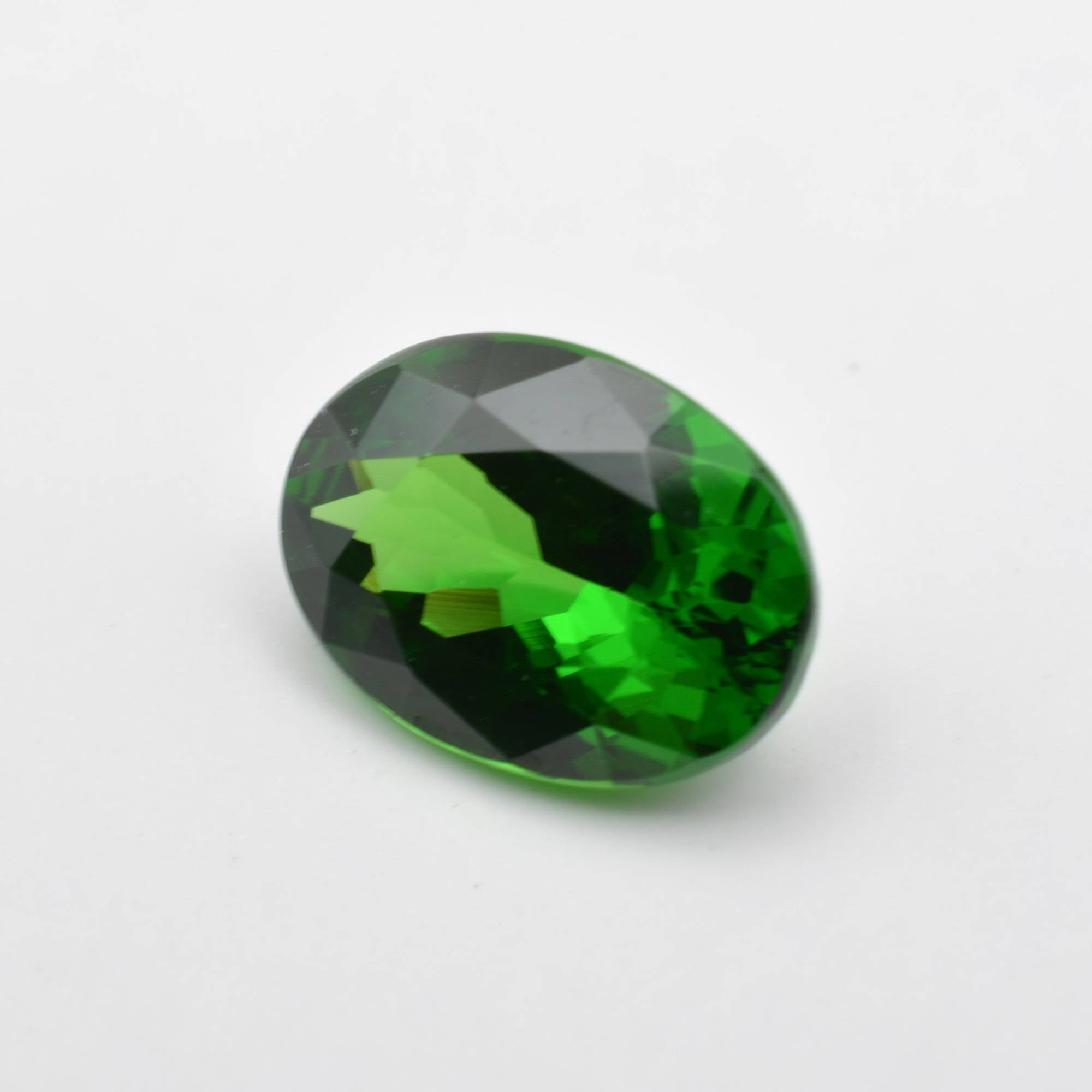 Pierre taillée Grenat Tsavorite Ovale Vert 1,26ct