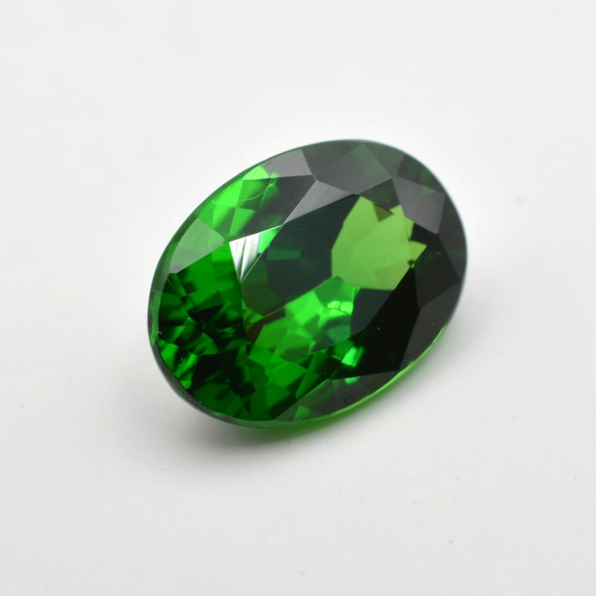 Pierre taillée Grenat Tsavorite Ovale Vert 1,26ct