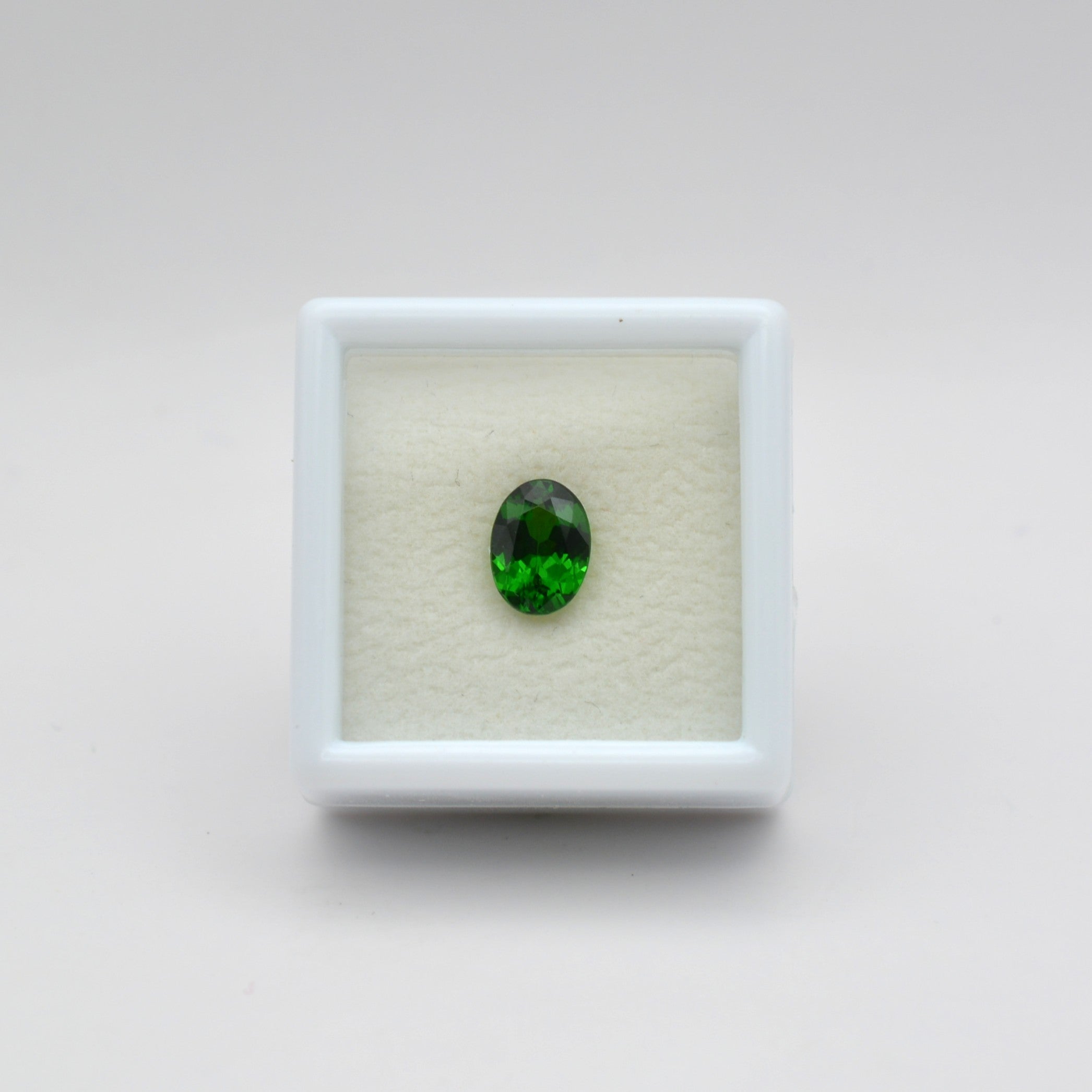 Pierre taillée Grenat Tsavorite Ovale Vert 1,26ct