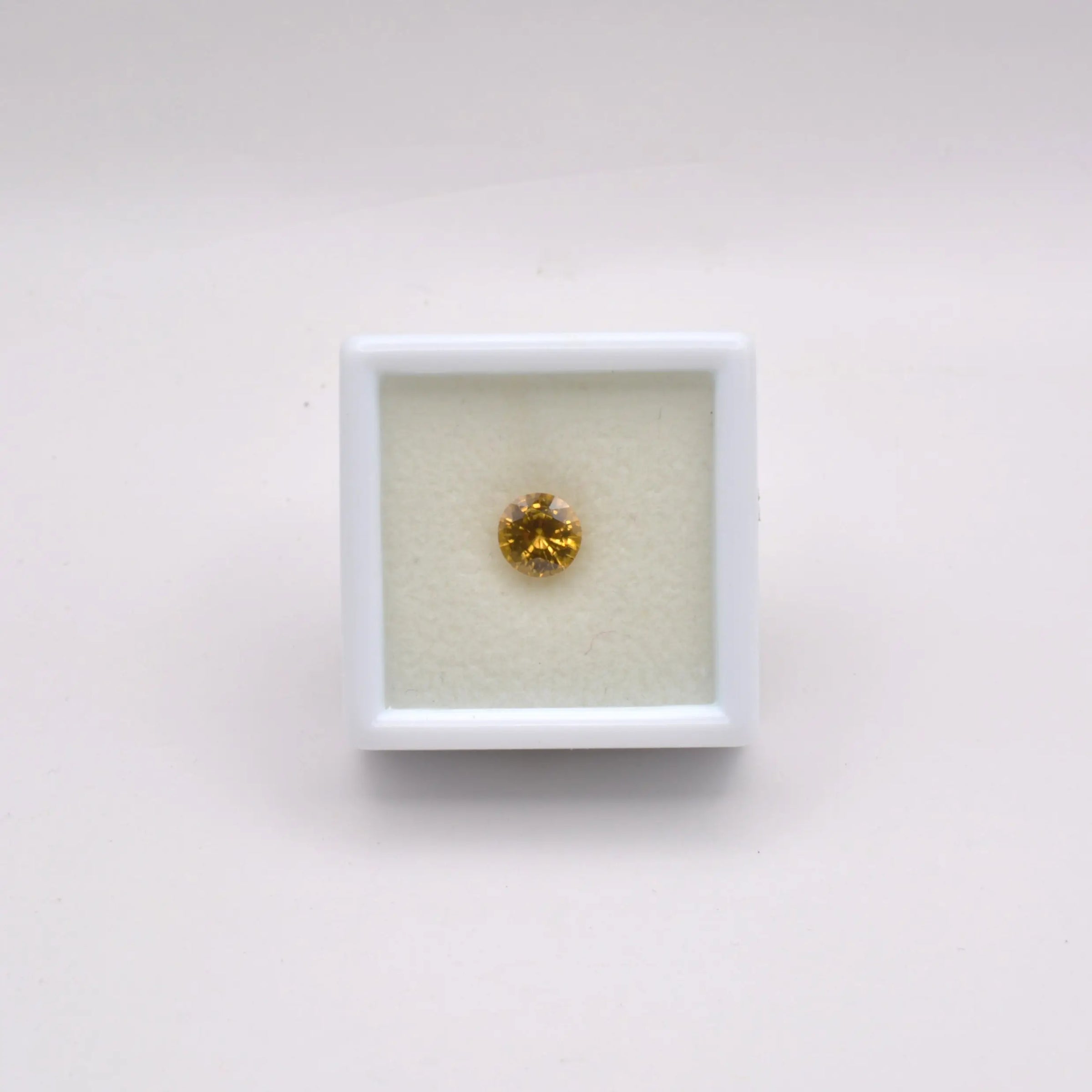 Pierre taillée Zircon Jaune Rond 1,21ct