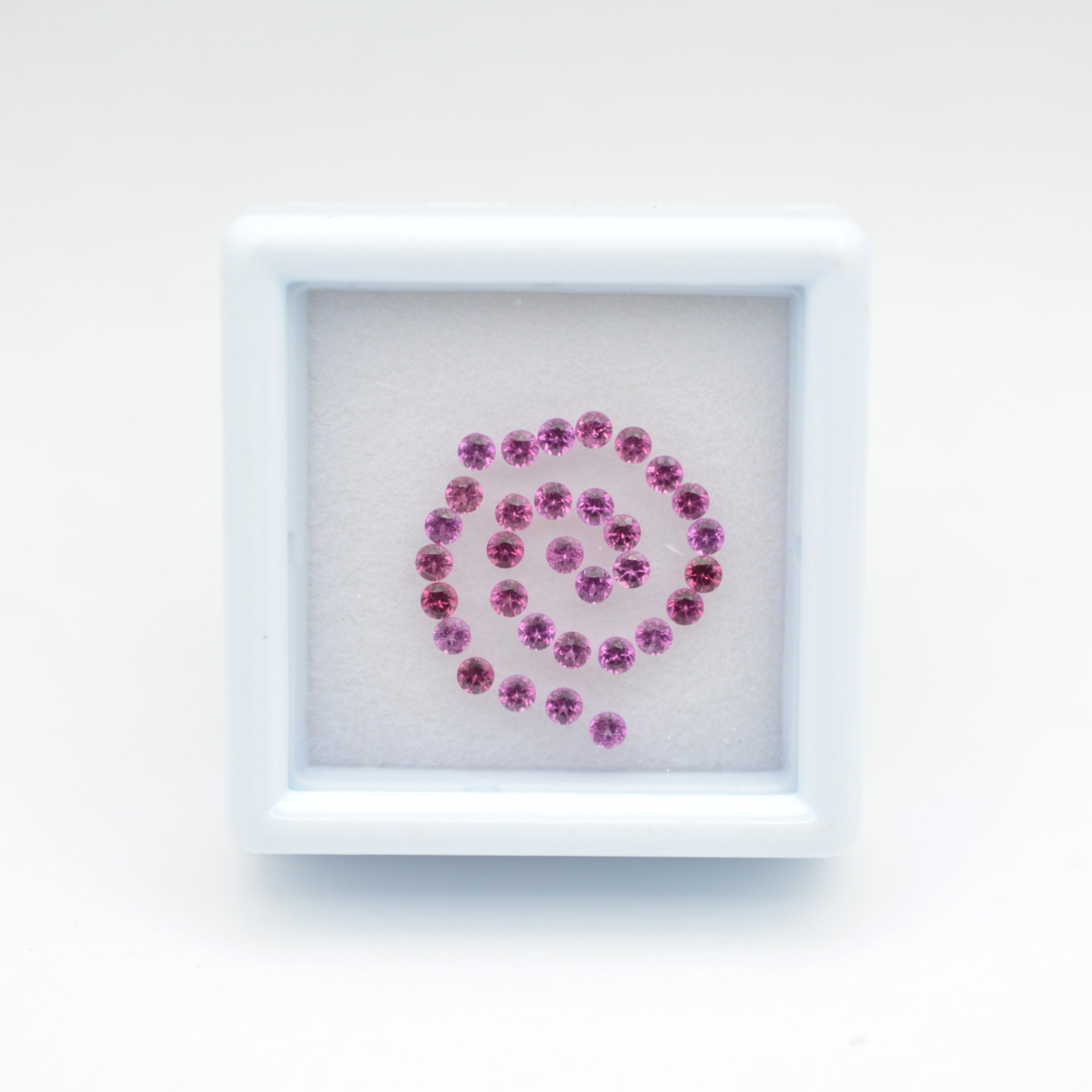 pierre taillée Lot Grenat Rhodolite 1,7mm