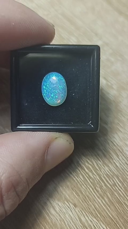 Opale Cabochon Ovale 2,25ct