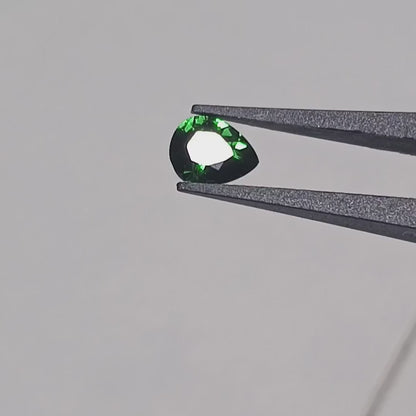 Grenat Tsavorite Poire Vert 1,61ct